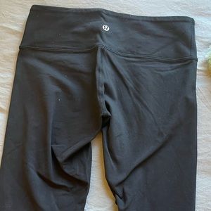 Black Lululemon leggings
